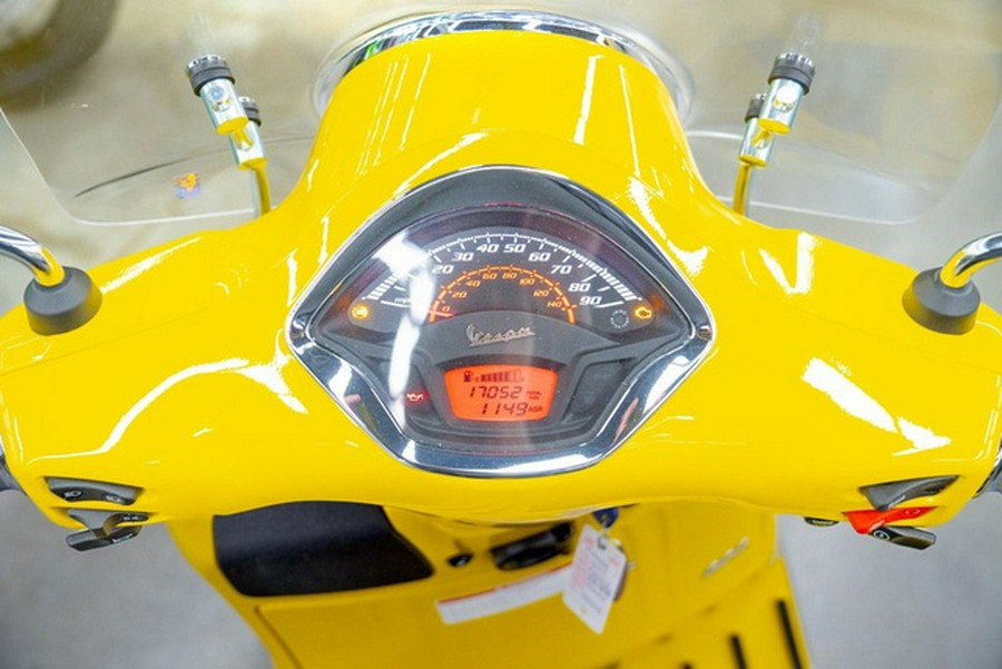 2022 Vespa GTS Super 300