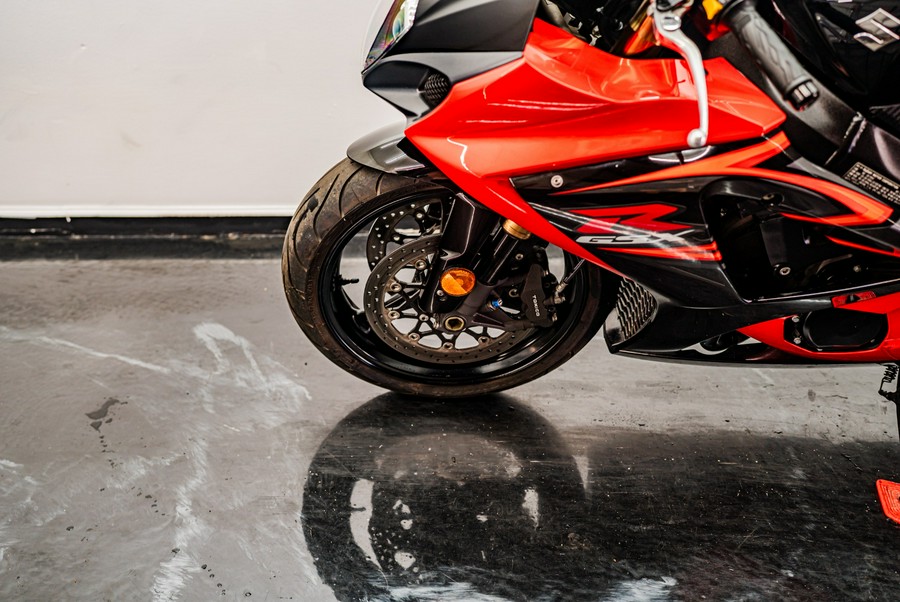 2007 Suzuki Motor of America Inc. GSX-R1000™