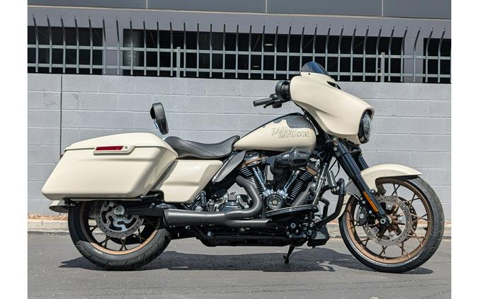 2023 Street Glide ST White Sand Pearl - Harley-Davidson®