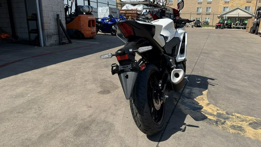 2026 Yamaha YZF-R3 70th Anniversary Edition R3