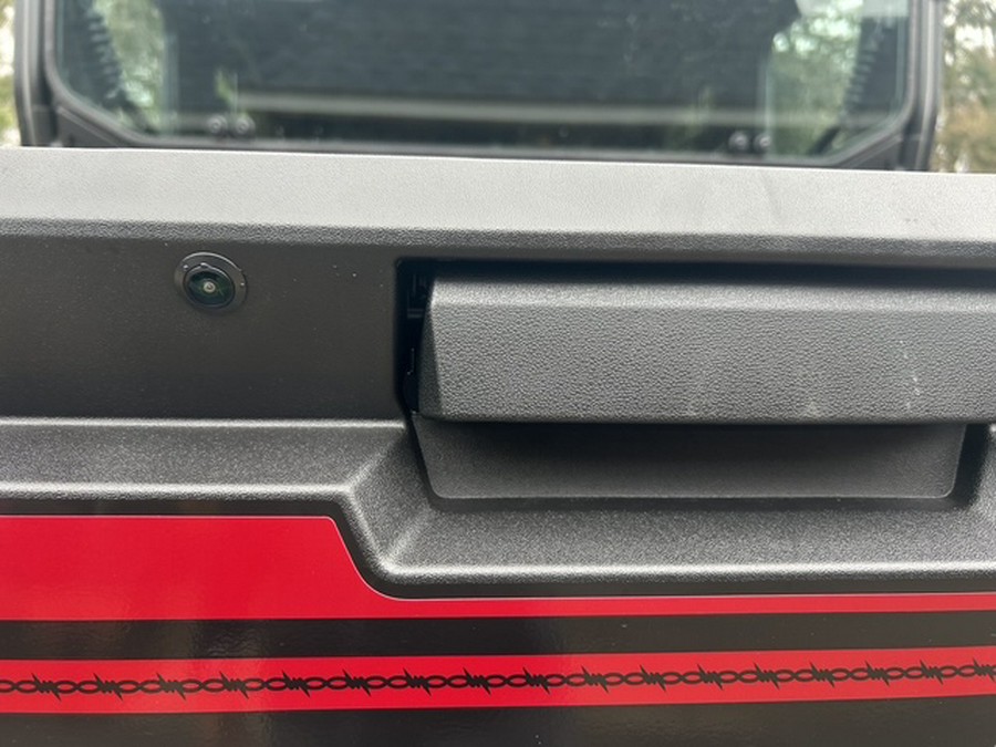 2027 Kawasaki Ridge Crew Platinum Ranch HVAC Metallic Deep Red/Ebony - K10130