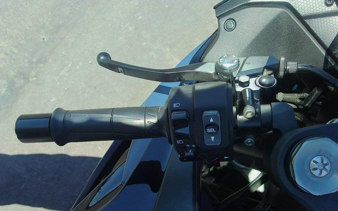 2023 Kawasaki Ninja ZX-6R KRT Edition