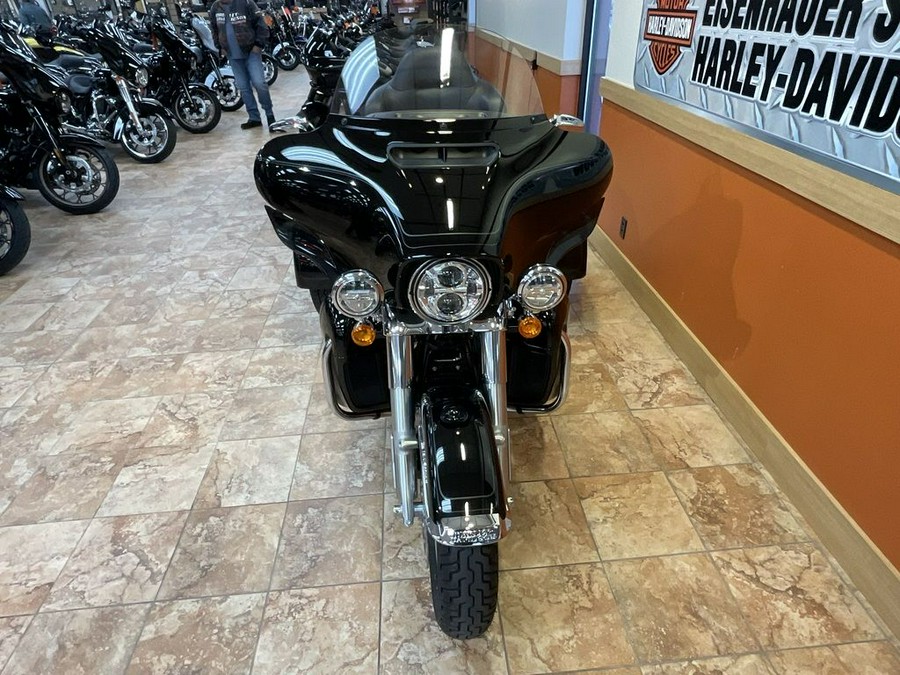 2022 Harley-Davidson® FLHTCUTG - Tri Glide® Ultra