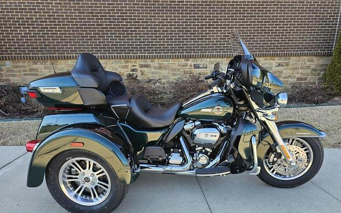 2024 Harley-Davidson Tri-Glide Ultra FLHTCUTG