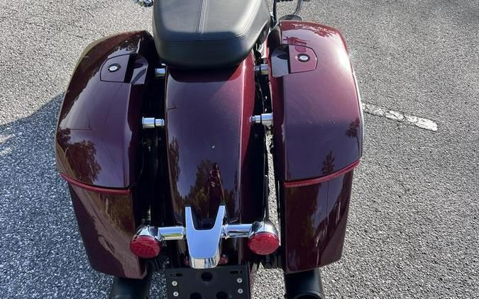 2022 Indian Motorcycle® Challenger® Limited Maroon Metallic