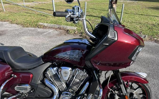 2022 Indian Motorcycle® Challenger® Limited Maroon Metallic