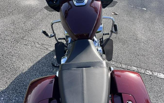 2022 Indian Motorcycle® Challenger® Limited Maroon Metallic