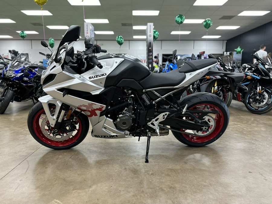 2024 Suzuki GSX 8R