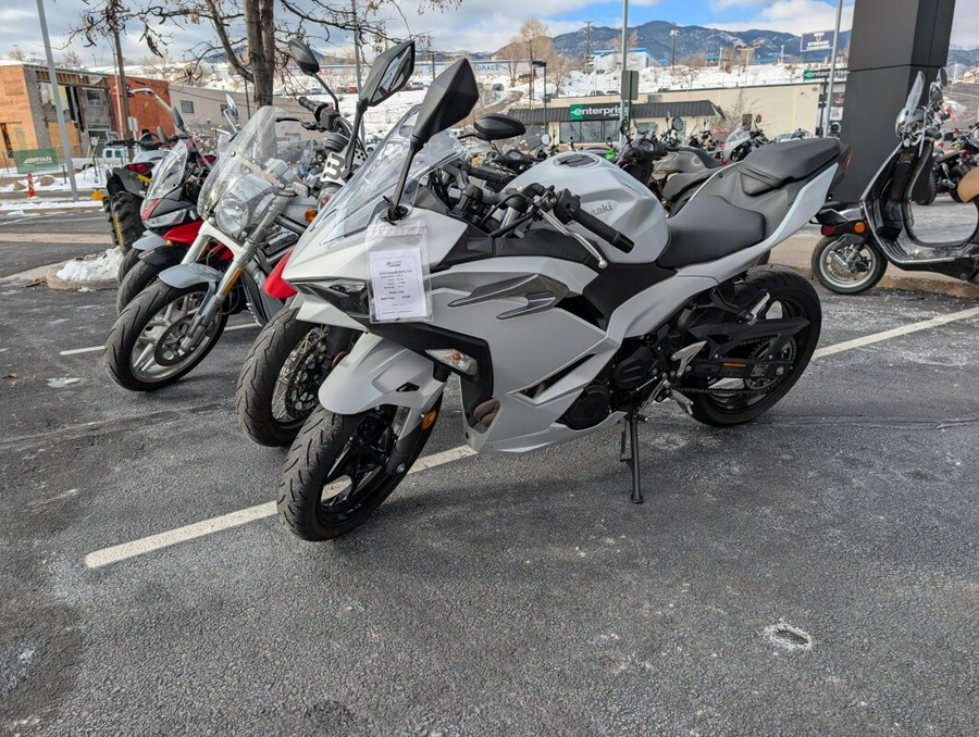 2025 Kawasaki Ninja 500 ABS