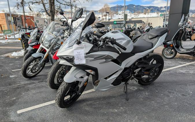 2025 Kawasaki Ninja 500 ABS