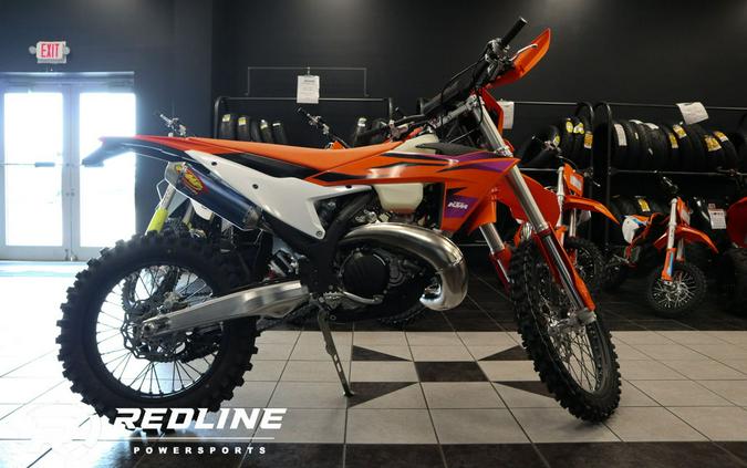 FIRST LOOK! KTM INTRODUCES 2024 KTM 300XC-W HARD-ENDURO MODEL