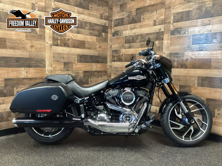 2019 Harley-Davidson® Sport Glide™ Black