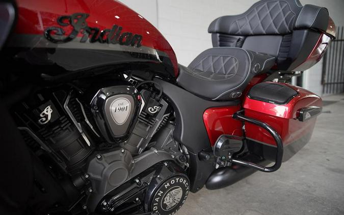 2024 Indian Motorcycle® Pursuit® Limited® with PowerBand Audio Package Sunset Red Metallic