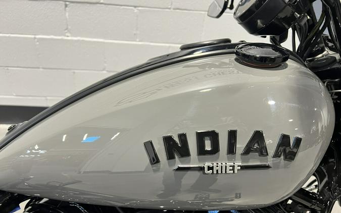 2023 Indian Motorcycle Sport Chief® Dark Horse Stealth Gray