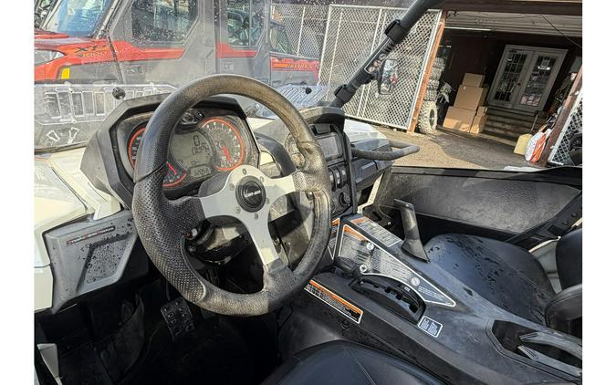 2015 Can-Am Commander™ Limited 1000