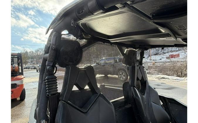 2015 Can-Am Commander™ Limited 1000