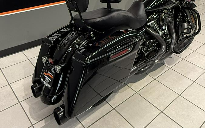 2022 Harley-Davidson® Road Glide® Special Vivid Black - Black Finish