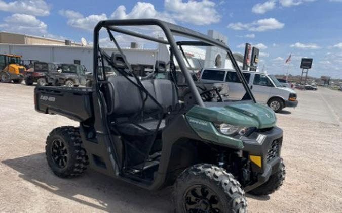 2025 Can-Am Defender DPS HD9