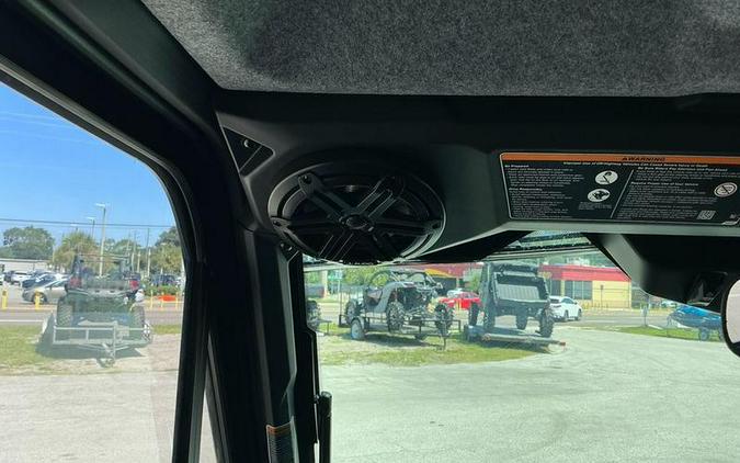 2026 Can-Am® Defender MAX Limited HD11