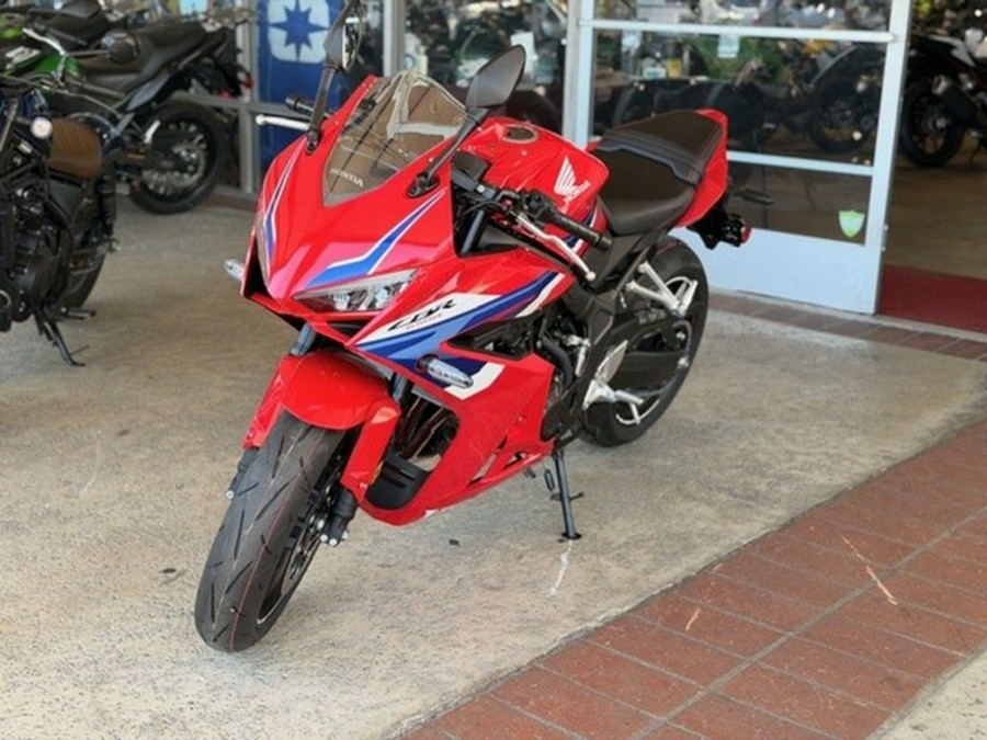 2026 Honda CBR650R E-Clutch