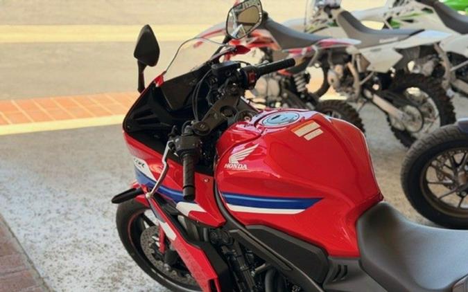 2026 Honda CBR650R E-Clutch