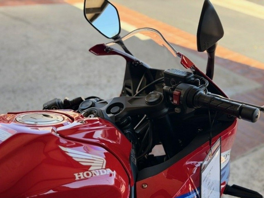 2026 Honda CBR650R E-Clutch