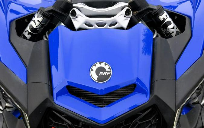 2020 Can-Am® Maverick™ X3 MAX X™ rs Turbo RR Hyper Silver, Intense Blue & Manta Green