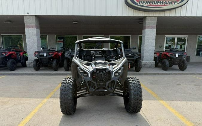 2026 Can-Am Maverick X3 X Ds Turbo RR Triple Black_4.5 In