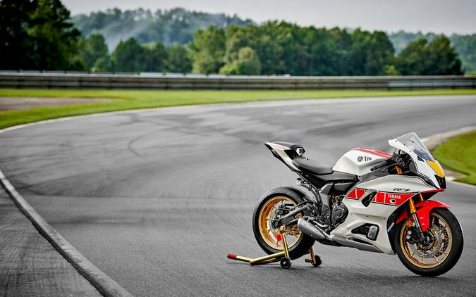 2022 Yamaha Motor Corp., USA YZF-R7 World GP 60th Anniversary Edition