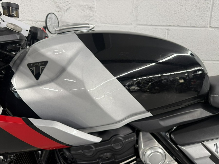 2026 Triumph Thruxton 400
