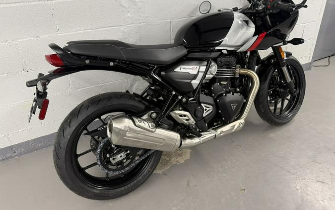 2026 Triumph Thruxton 400