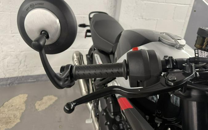 2026 Triumph Thruxton 400