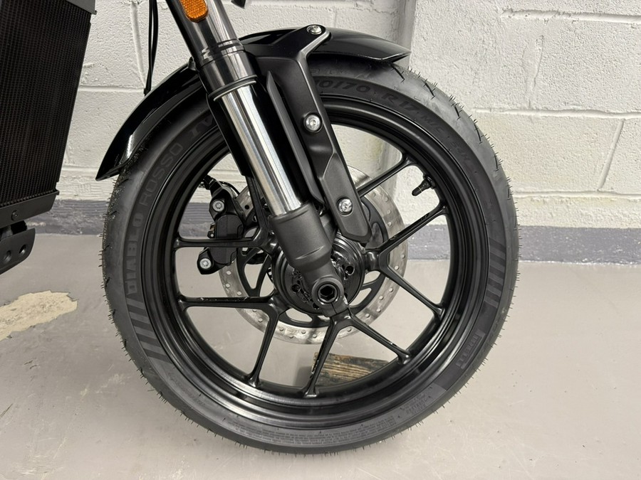 2026 Triumph Thruxton 400