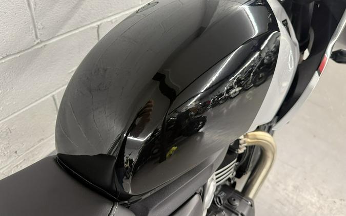 2026 Triumph Thruxton 400