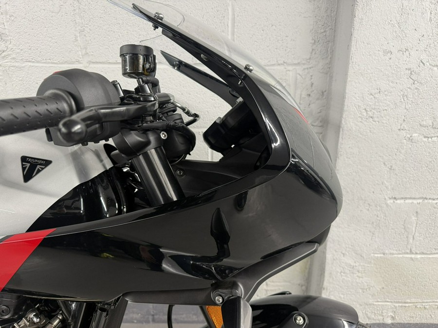 2026 Triumph Thruxton 400