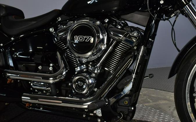 2018 Harley-Davidson Breakout