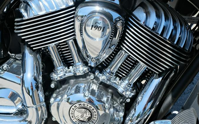 2025 INDIAN MOTORCYCLE ROADMASTER WITH POWERBAND AUDIO PACKAGE