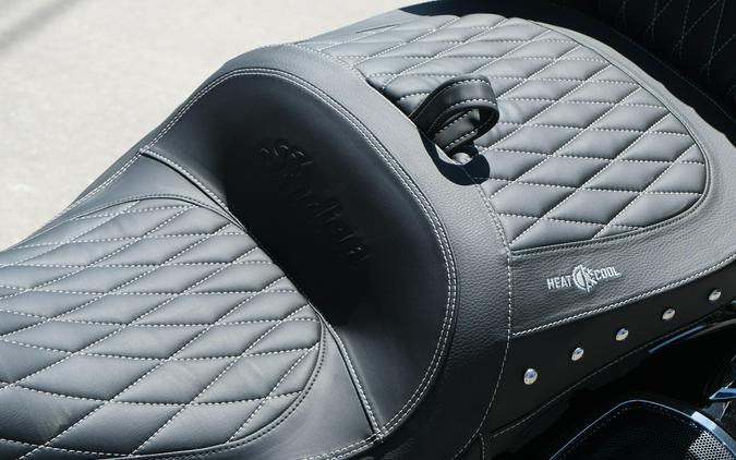 2025 INDIAN MOTORCYCLE ROADMASTER WITH POWERBAND AUDIO PACKAGE