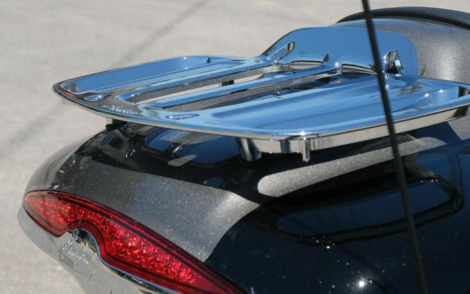 2025 INDIAN MOTORCYCLE ROADMASTER WITH POWERBAND AUDIO PACKAGE