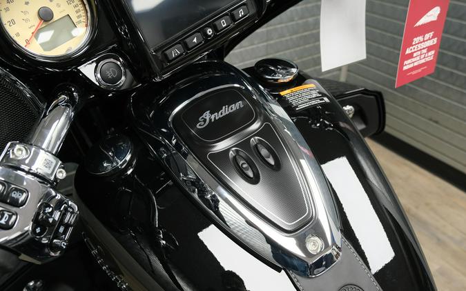 2025 INDIAN MOTORCYCLE ROADMASTER WITH POWERBAND AUDIO PACKAGE