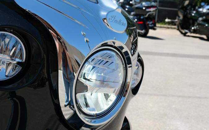 2025 INDIAN MOTORCYCLE ROADMASTER WITH POWERBAND AUDIO PACKAGE