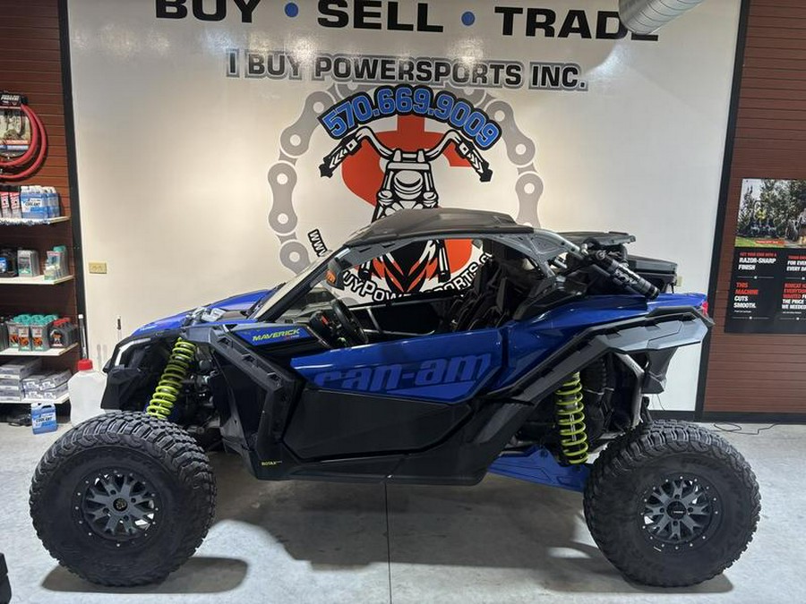 2020 Can-Am® Maverick™ X3 X™ rs Turbo RR Hyper Silver, Intense Blue & Manta Green