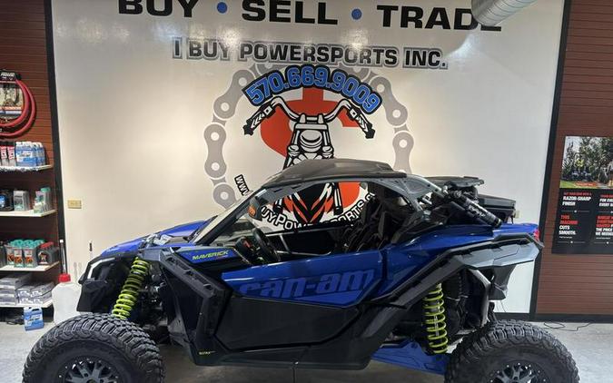 2020 Can-Am® Maverick™ X3 X™ rs Turbo RR Hyper Silver, Intense Blue & Manta Green