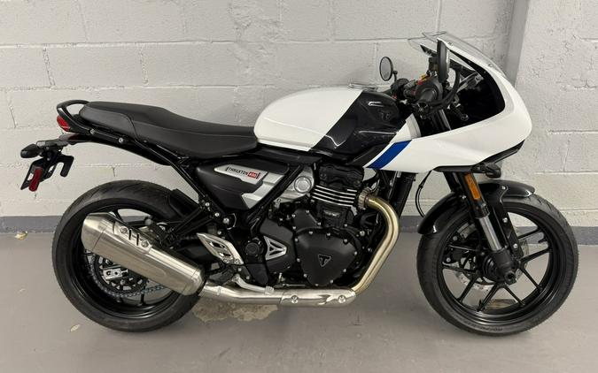 2026 Triumph Thruxton 400