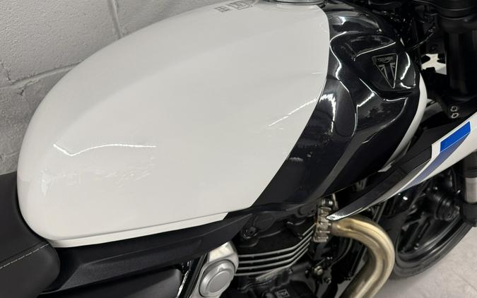 2026 Triumph Thruxton 400