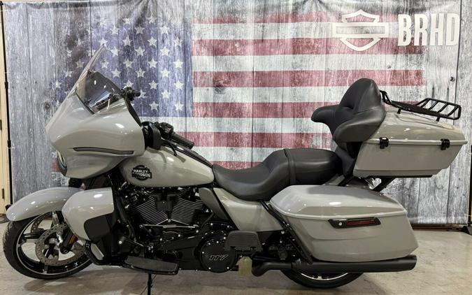 2025 FLHXU Street Glide Ultra