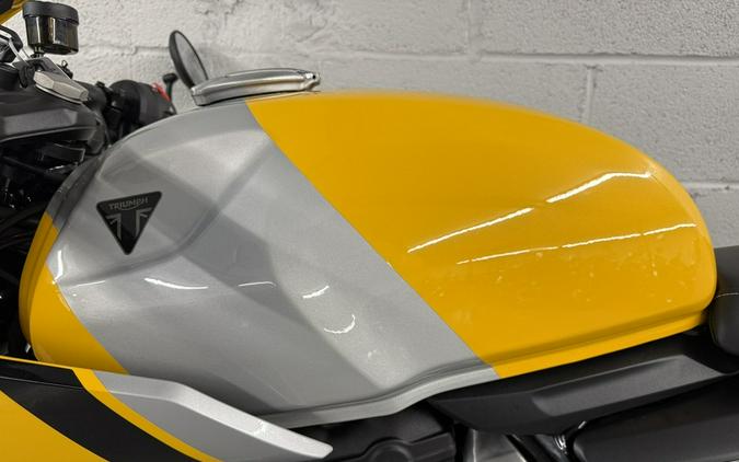 2026 Triumph Thruxton 400