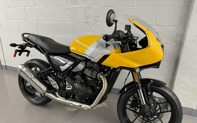 2026 Triumph Thruxton 400