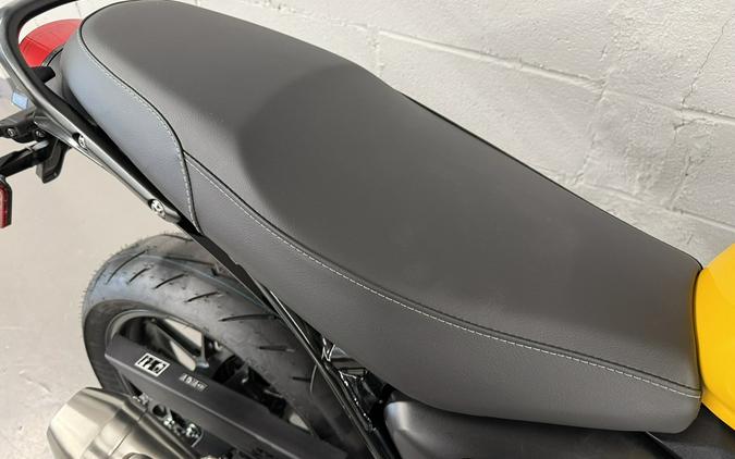 2026 Triumph Thruxton 400