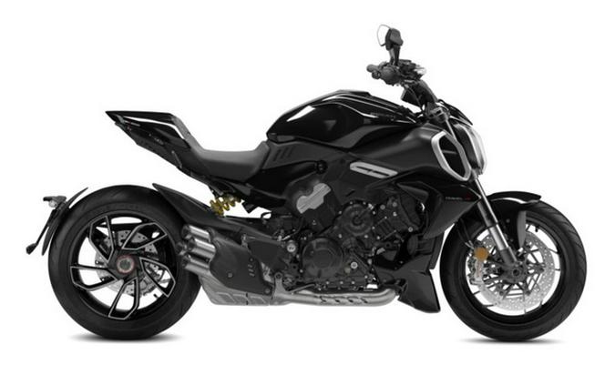 2024 Ducati Diavel V4 Black V4